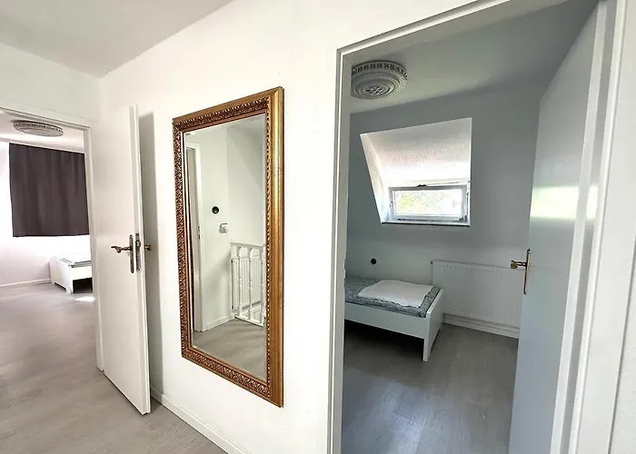 Charming House With Garden In Appartement