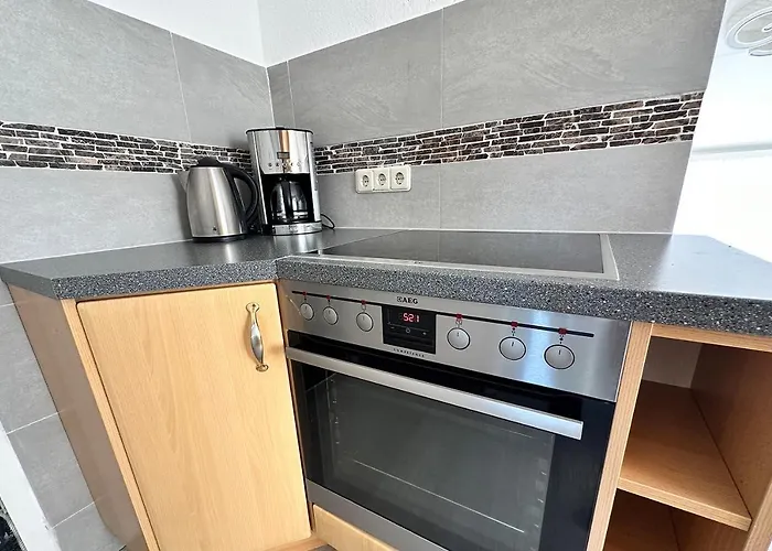 Charming House With Garden In Appartement