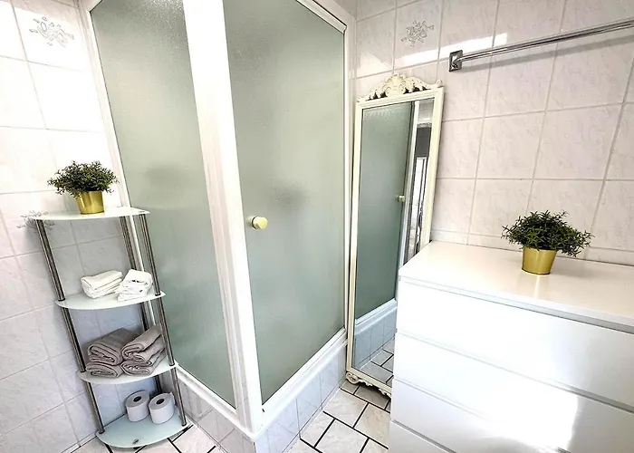 Appartement Charming House With Garden In Krefeld