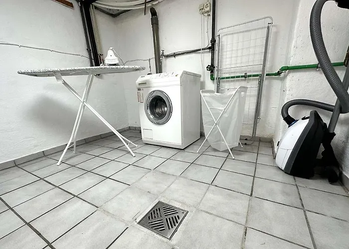 Charming House With Garden In Appartement